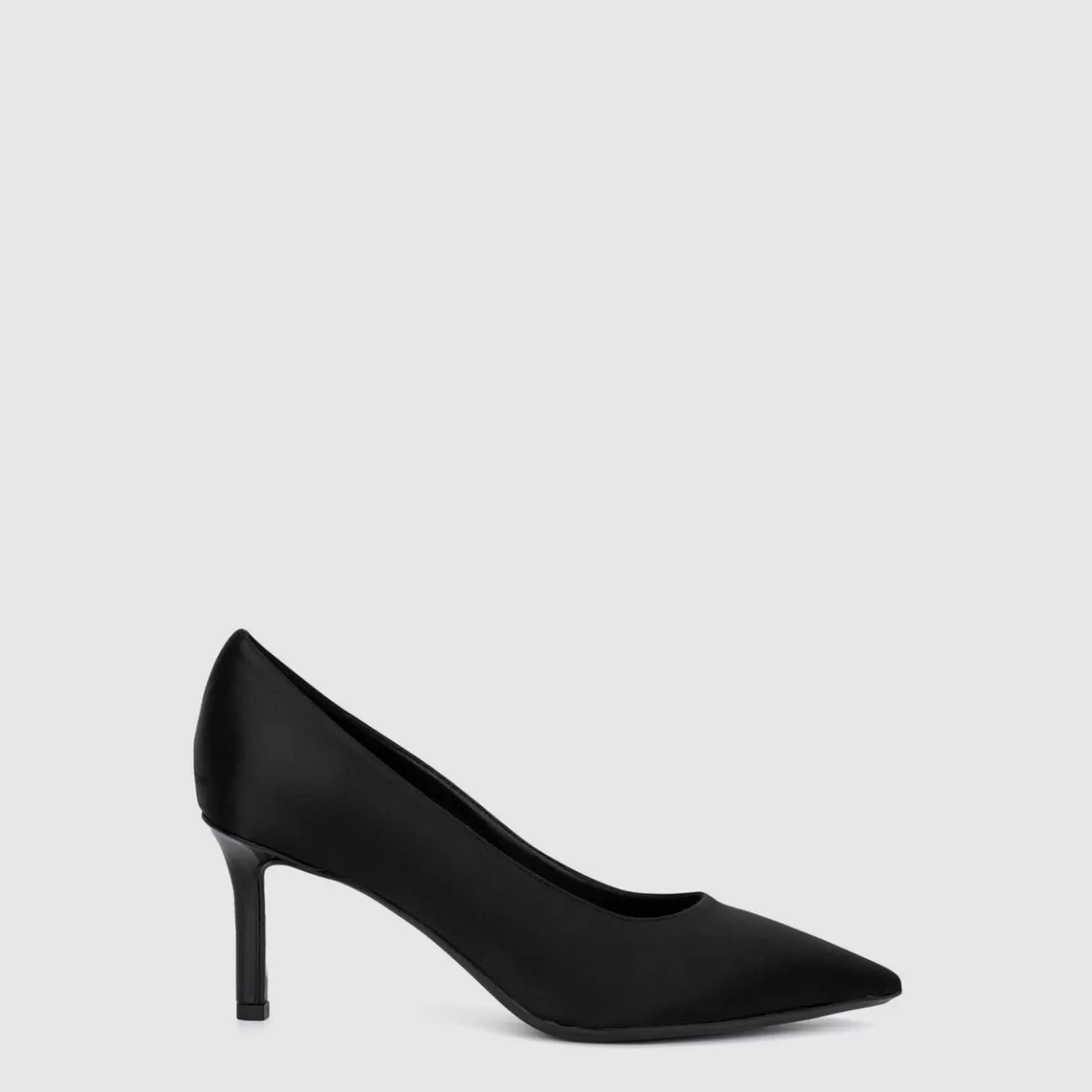 Aquatalia Heels | Melina Black