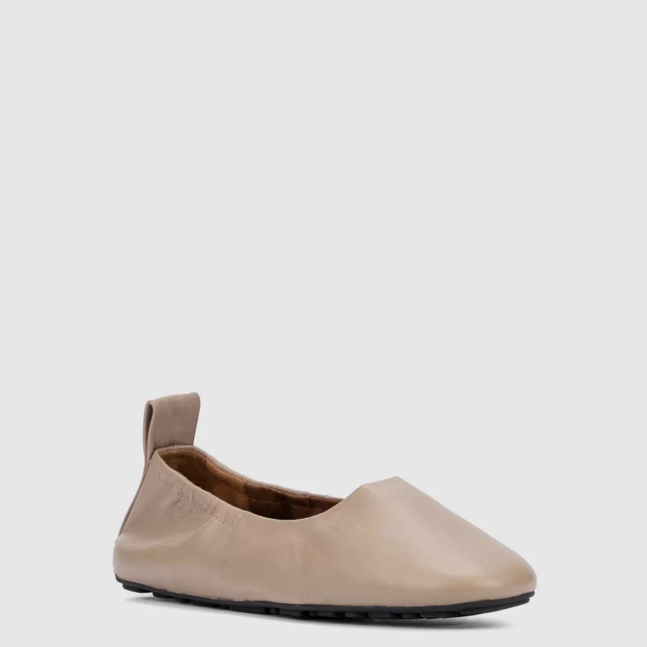 Aquatalia Flats | Quortney Taupe