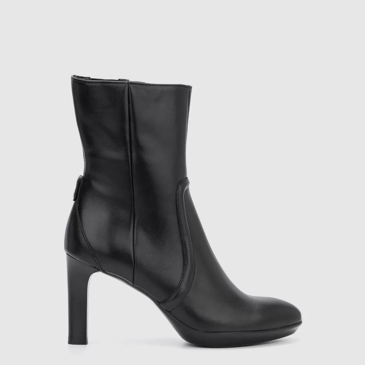 Aquatalia Boots | Renisa Black